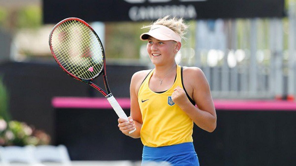 15-metė Marta Kostyuk ir toliau stebina pasaulį prasibrovė ...
